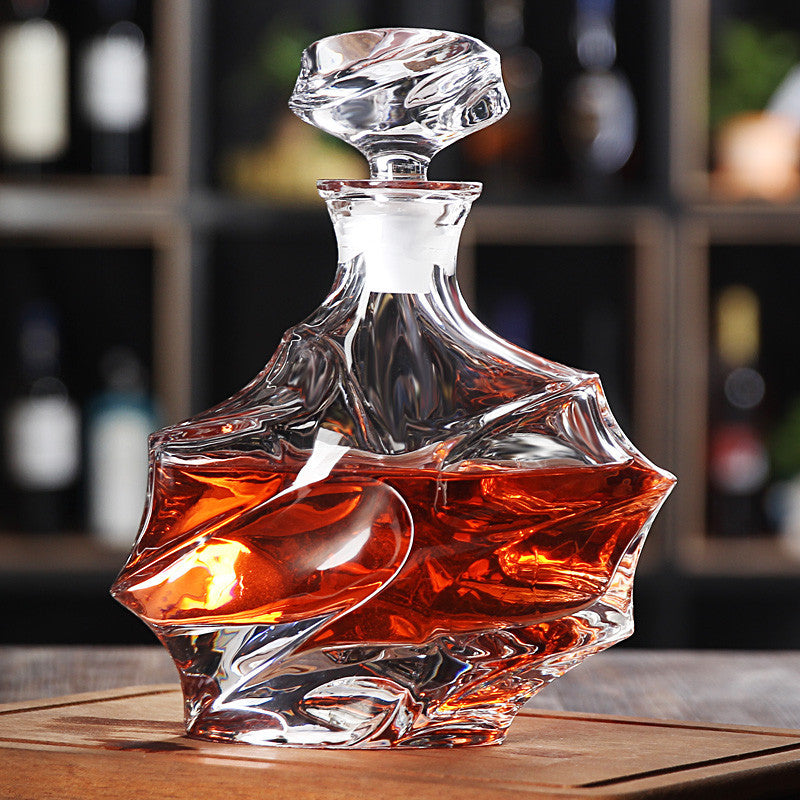 Hellodream Luxury Bending Style Crystal Glass Lead-free Whiskey Decanter